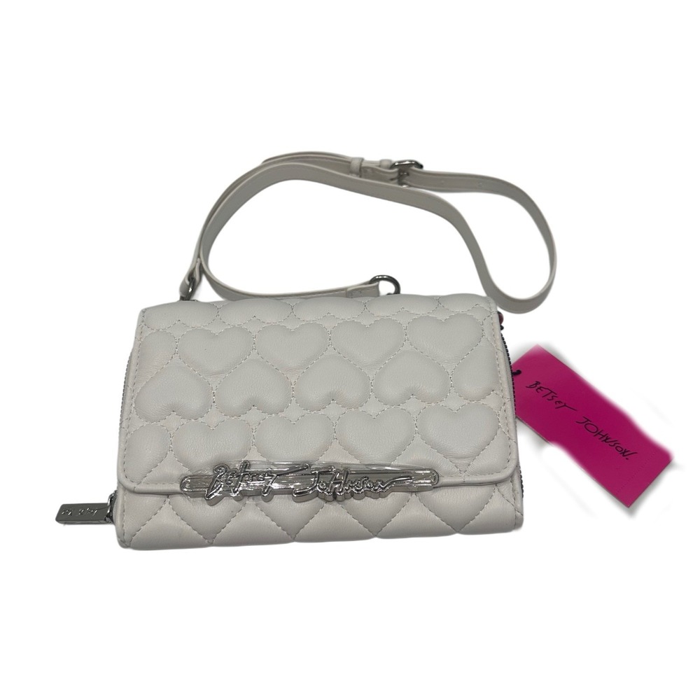 Betsey Johnson Landon Quilted Heart Crossbody W Chain Strap White NWT